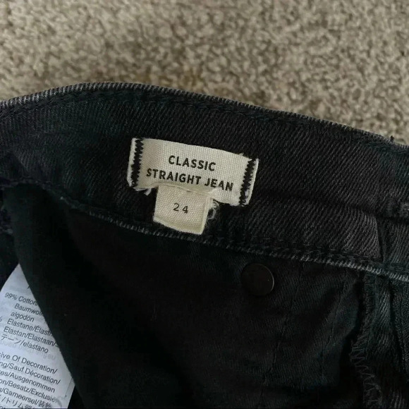 Madewell  | Classic Straight Jeans in Lunar Wash: Grommet Edition - Picture 12 of 15